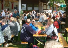 Hier vergroessern. Znftiges Fest in Pillersee